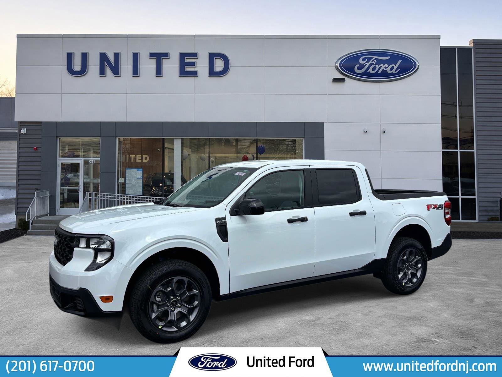 New 2026 Oxford White Ford XLT image 1