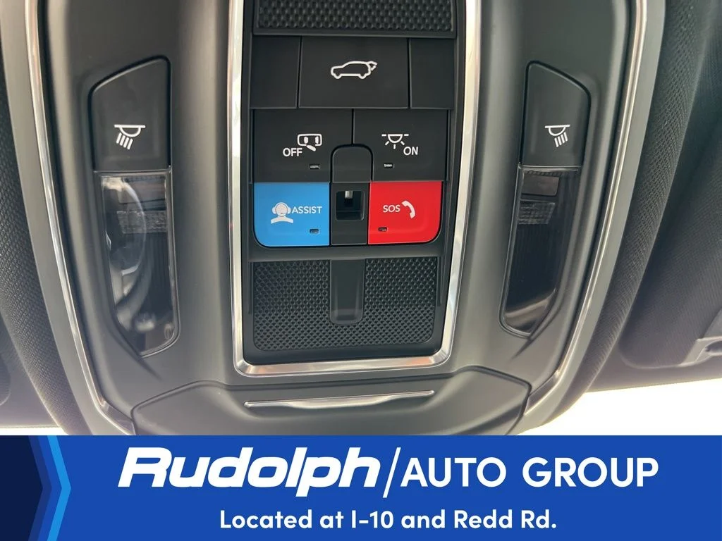 Used 2025 Silver Jeep Altitude image 40