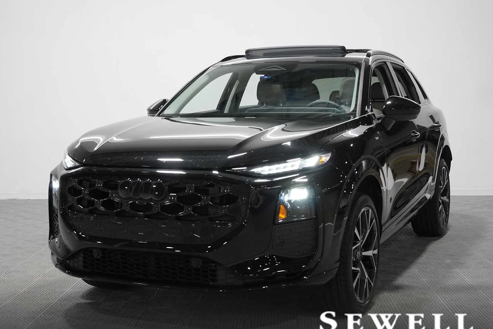 2026 Audi Q3 S line quattro's photo