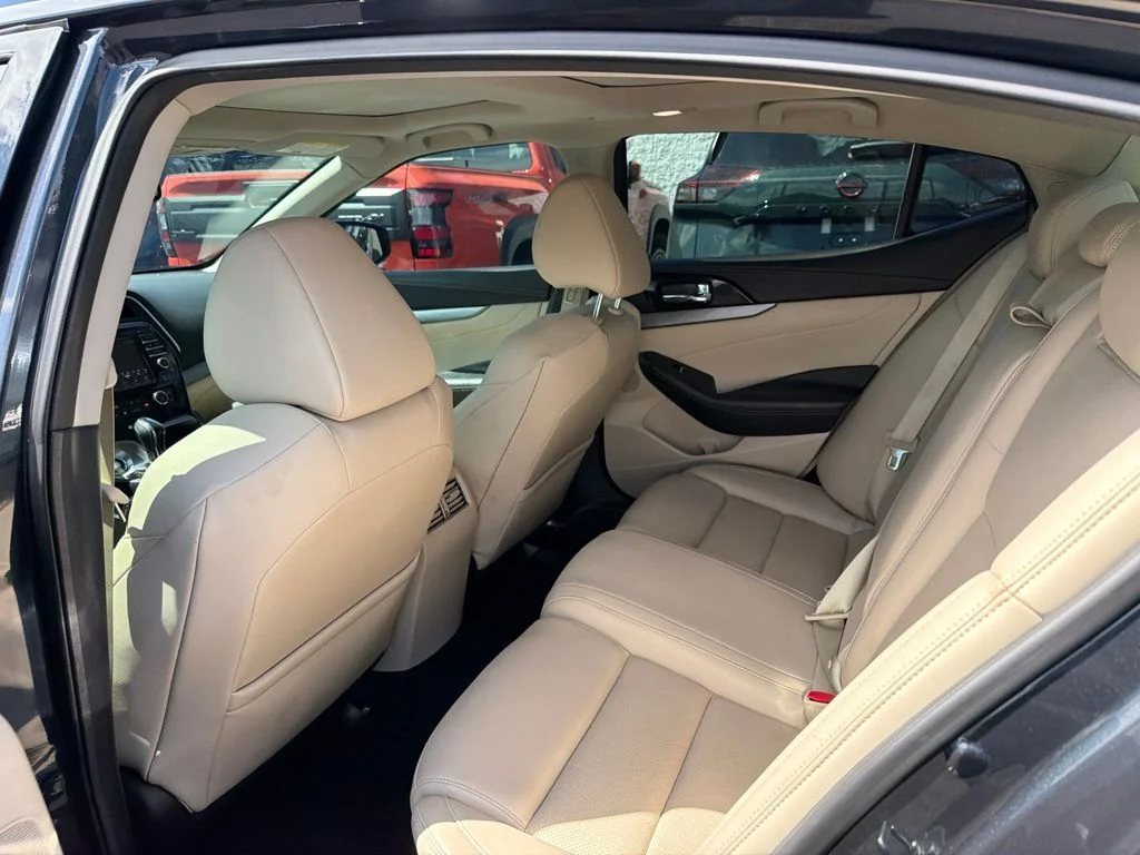 Certified Used 2017 Blue Nissan 3.5 SL image 9