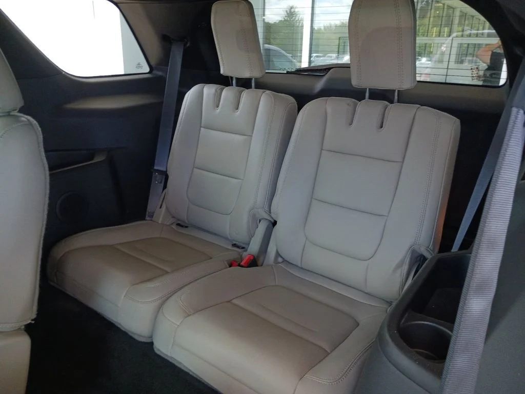 Used 2015 White Ford XLT image 28
