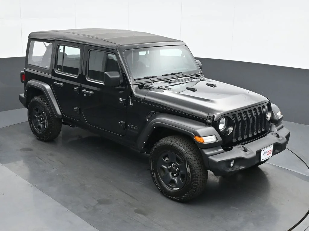 Used 2022 Black Jeep Unlimited Sport image 23
