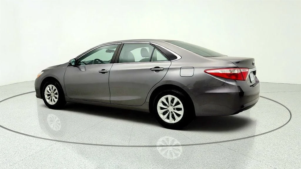 Used 2015 Predawn Gray Mica Toyota 4dr Sedan I4 Automatic LE image 7