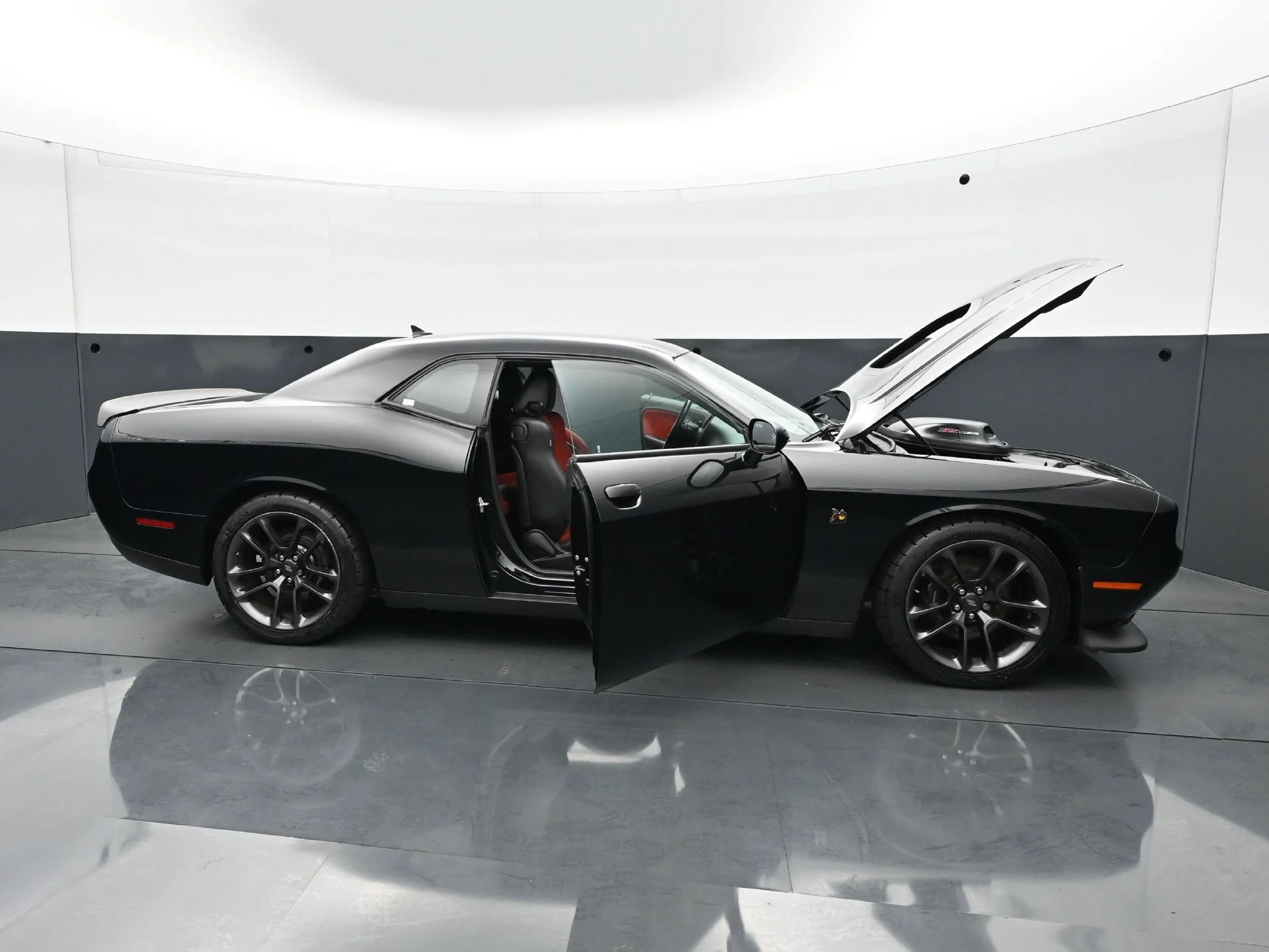 Used 2021 Pitch Black Clearcoat Dodge R/T Scat Pack image 38