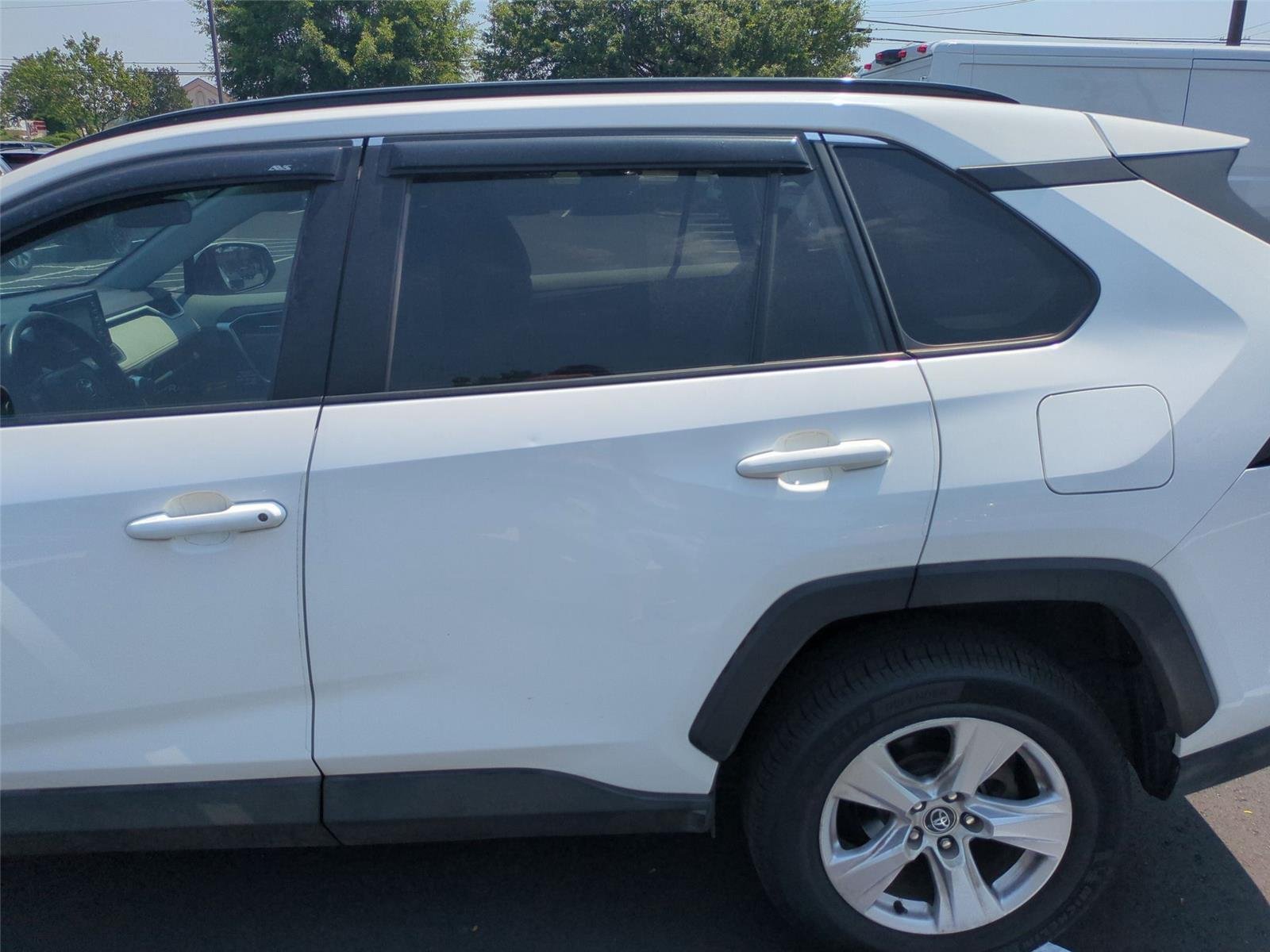 Used 2020 Super White Toyota XLE image 44