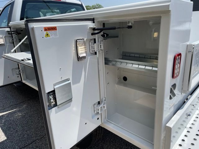 New 2026 Oxford White Ford F-250® XL image 46