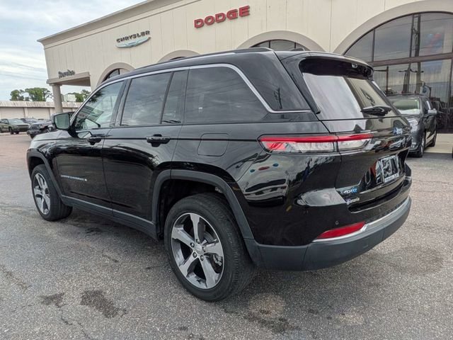 Used 2022 Black Jeep 4xe image 5