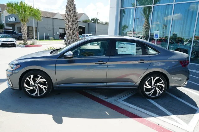 New 2026 Platinum Gray Metallic Volkswagen SEL image 11