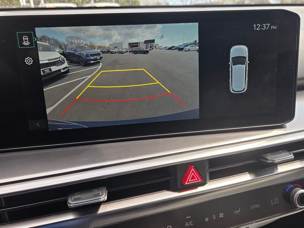 Used 2025 Black Kia S image 19