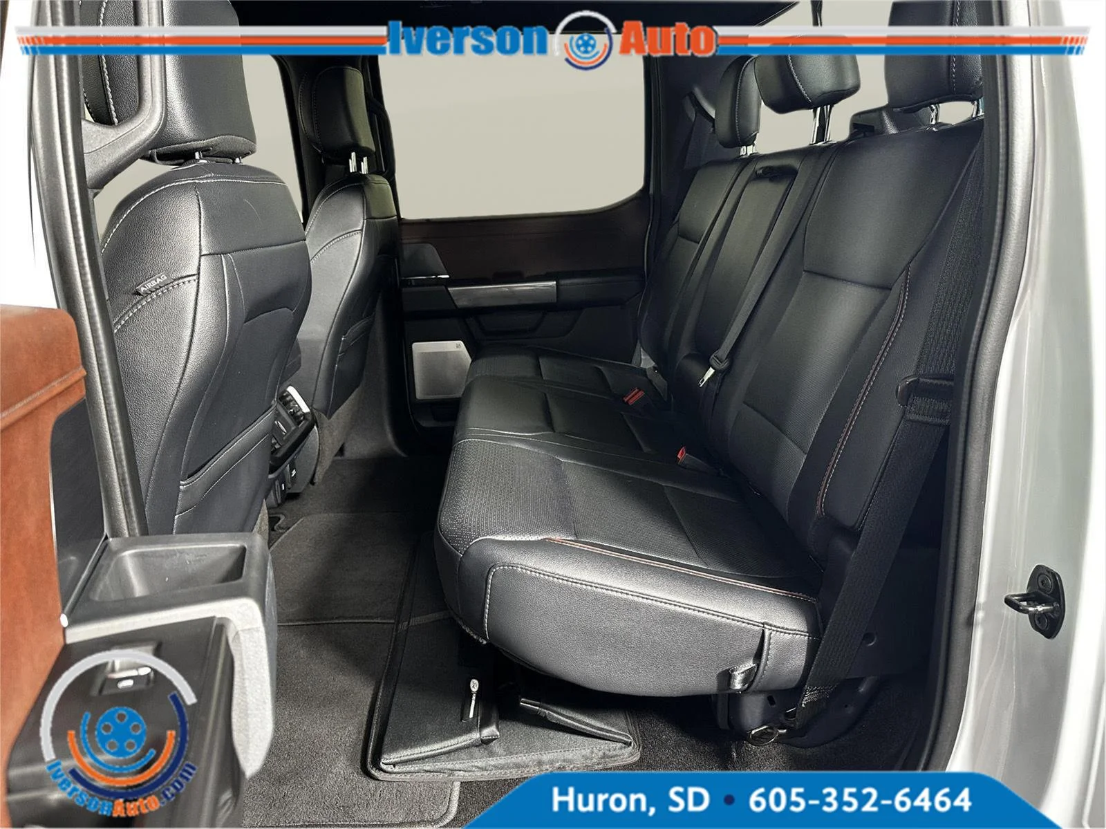 Used 2022 Space White Ford LARIAT image 10