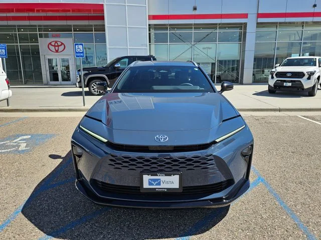 Used 2025 Cloud Toyota XLE image 2