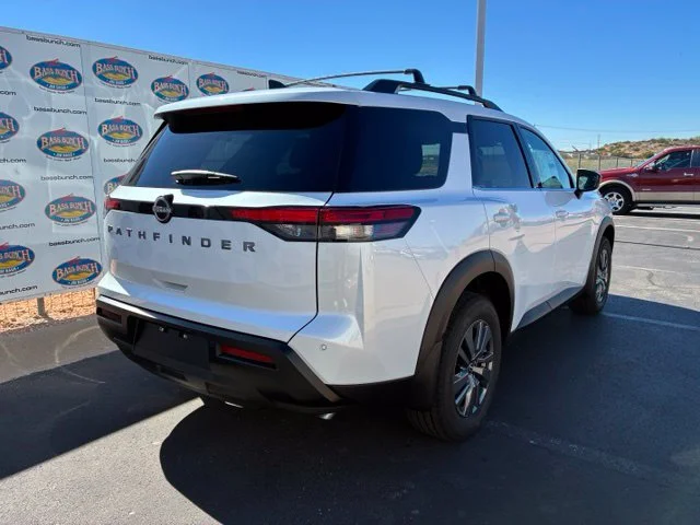 New 2026 Everest White Pearl Tricoat Nissan SV image 4
