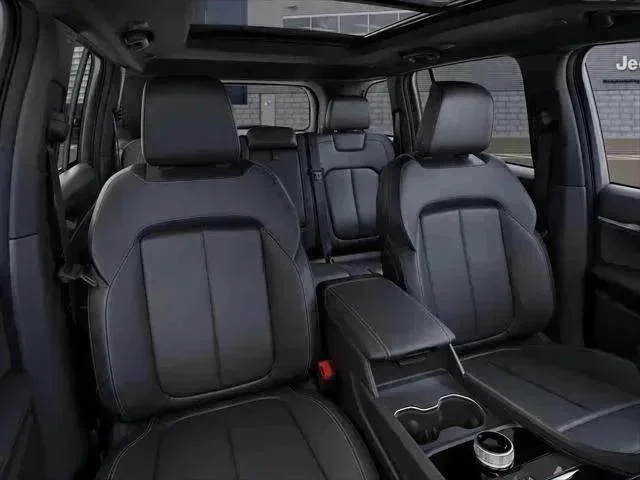 New 2026 Bright White Clear-Coat Exterior Paint Jeep Limited image 21