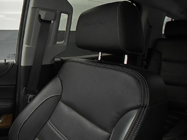 2020 GMC Yukon Denali - Photo 39