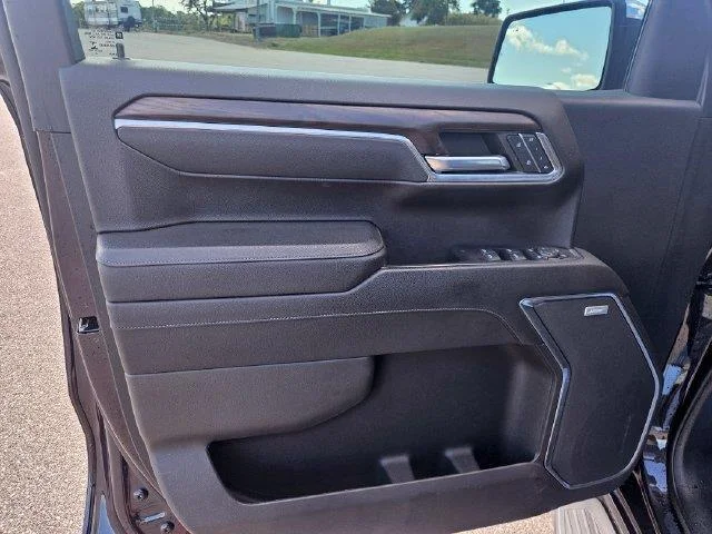 Used 2023 TITANIUM RUSH METALLIC GMC SLT image 10