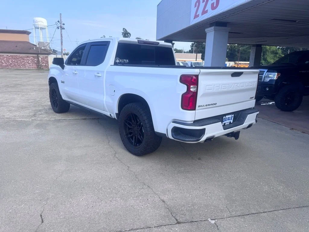 Used 2021 White Chevrolet RST image 3