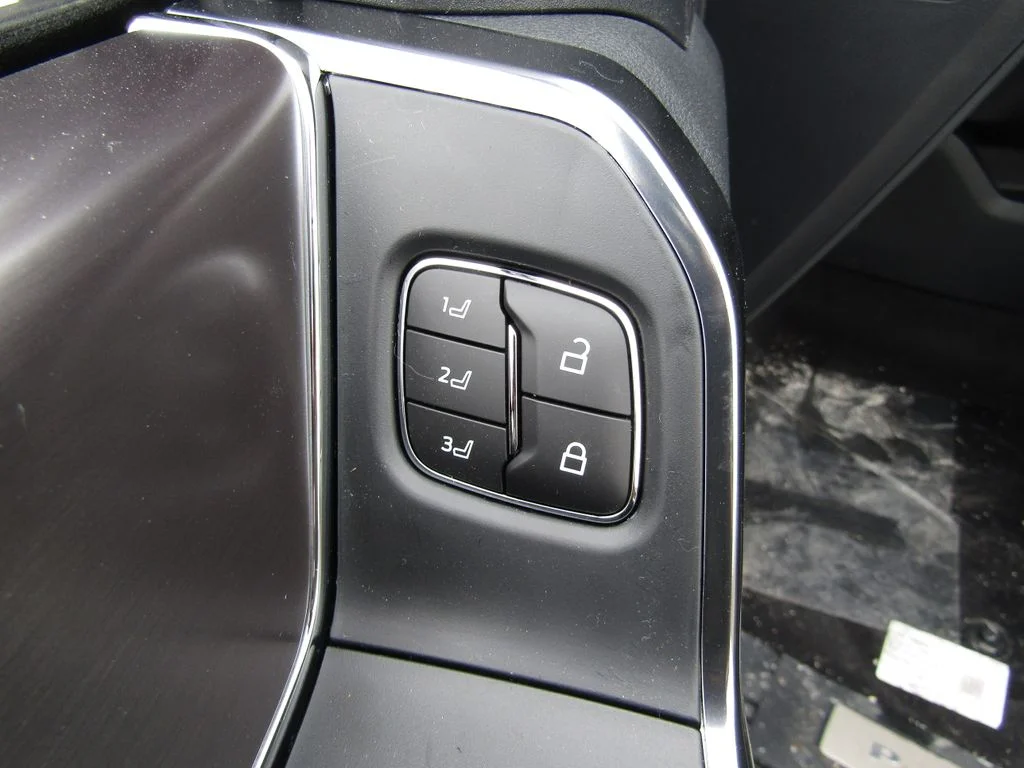 New 2026 Iconic Silver Metallic Ford Platinum® image 6