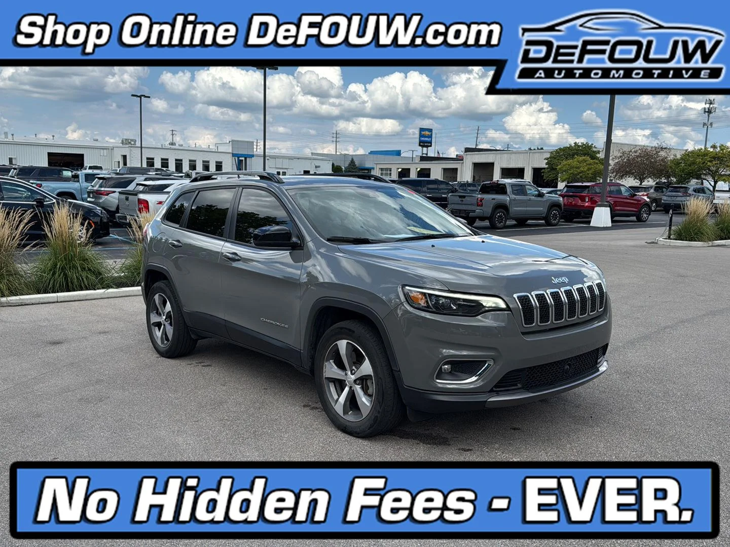 Used 2022 Sting-Gray Clearcoat Jeep Limited image 1