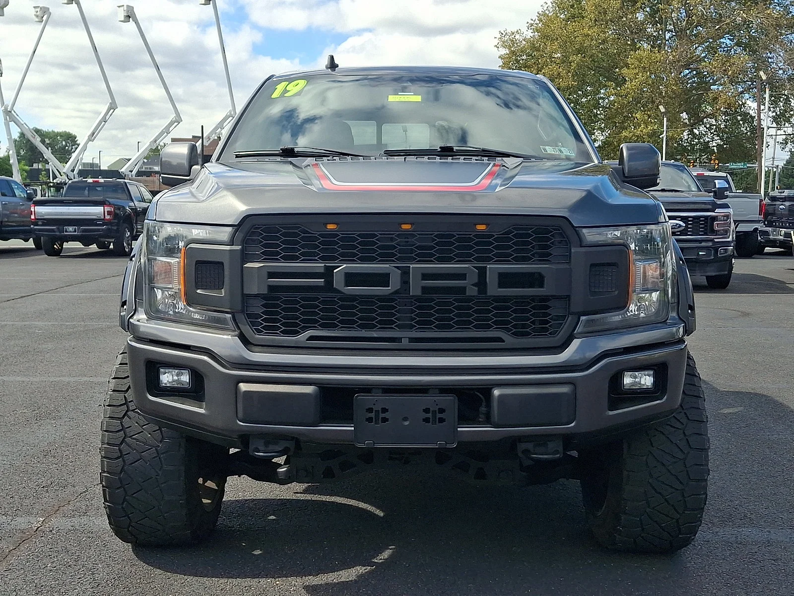 Used 2019 Magnetic Metallic   J7 Ford LARIAT image 3