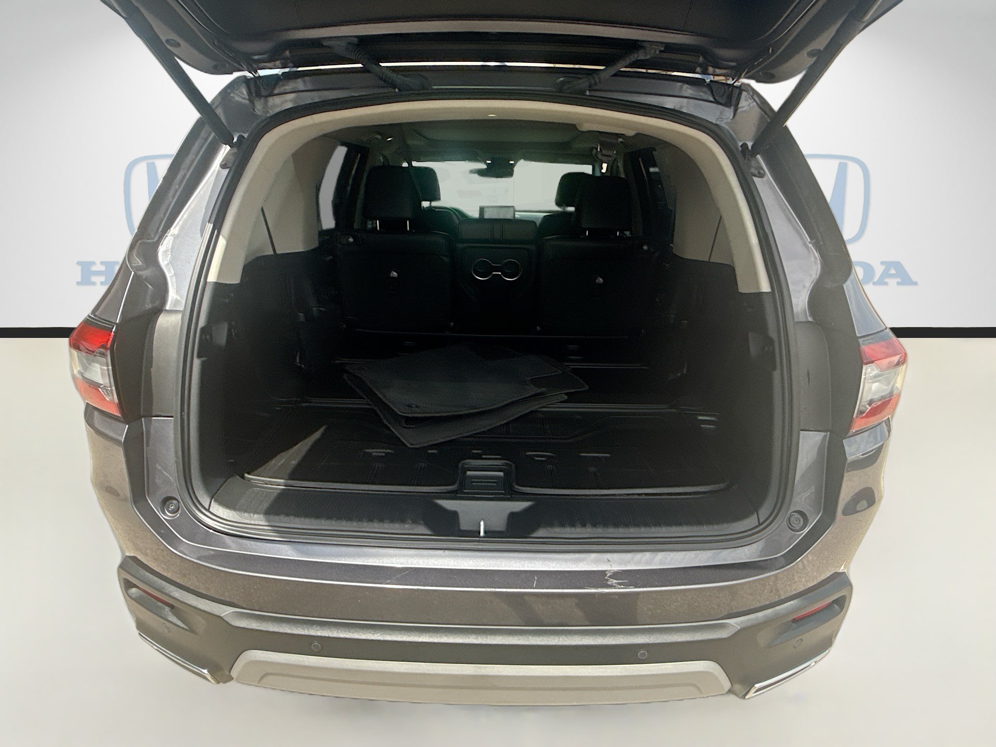2023 Honda Pilot Touring - Photo 27