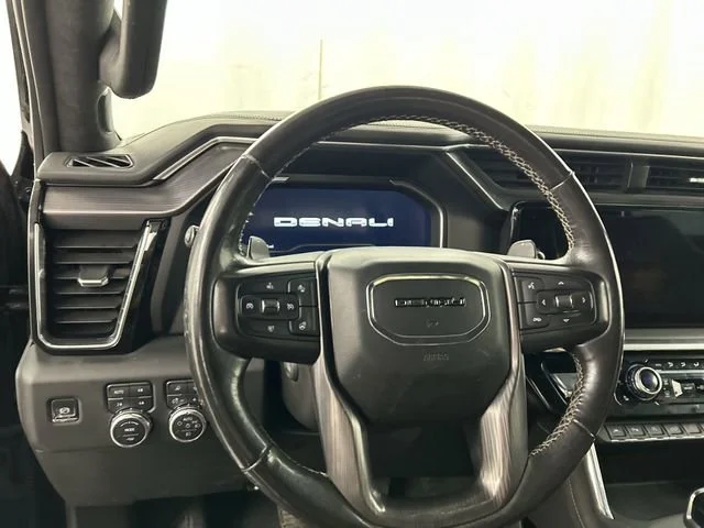Used 2022 Onyx Black GMC Denali Ultimate image 8