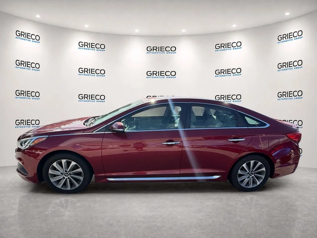 Used 2015 Venetian Red Hyundai Sport image 4