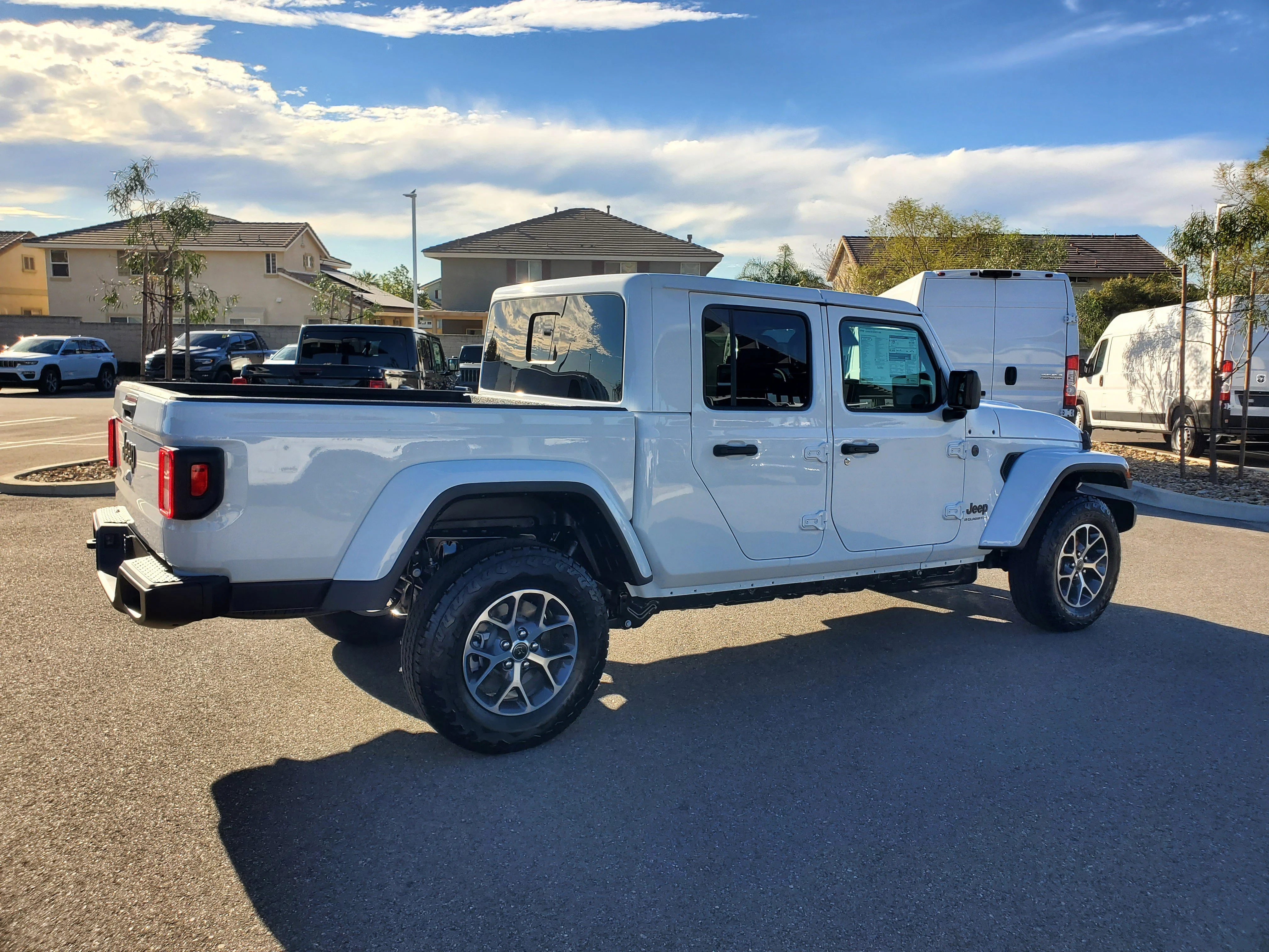New 2026 Bright White Clear-Coat Exterior Paint Jeep Sport S image 6