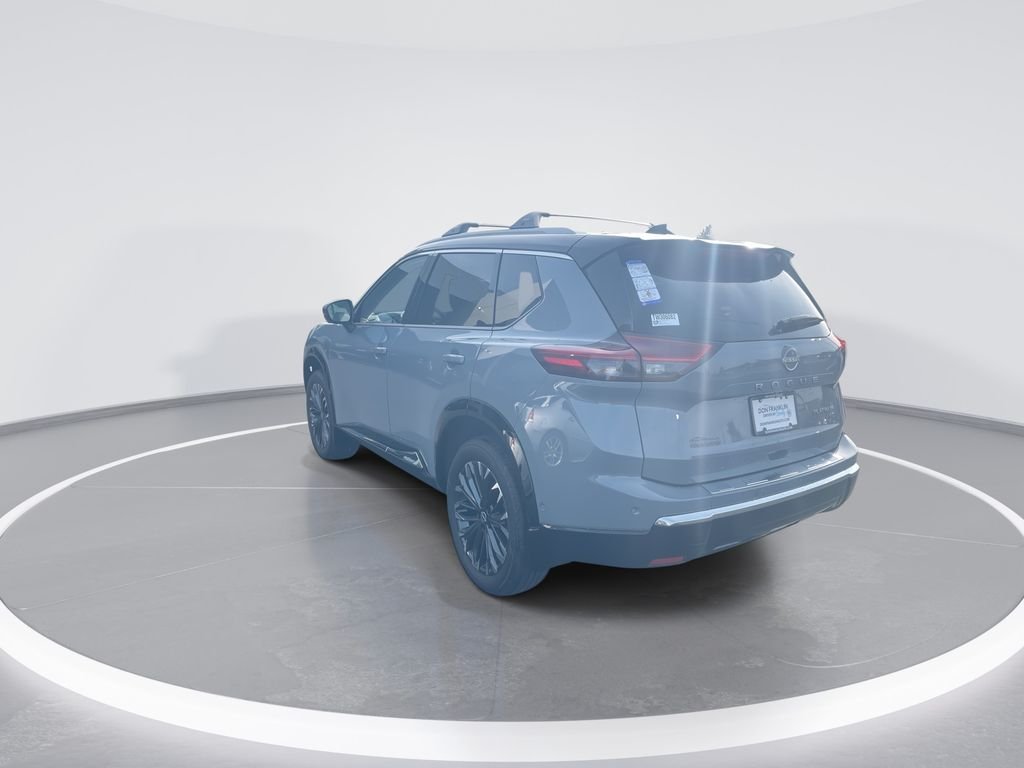 New 2026 Boulder Gray Pearl / Super Black Two-tone Nissan Platinum image 6