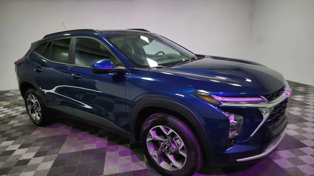 2024 Chevrolet Trax LT - Photo 25