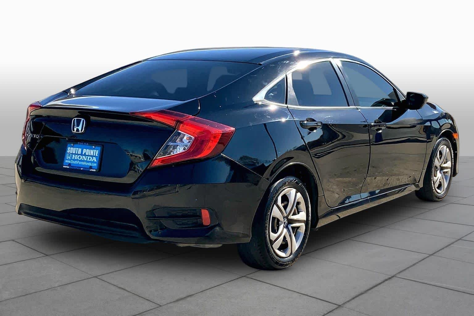 Used 2018 Crystal Black Pearl Honda LX image 13