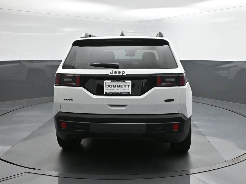 New 2026 Bright White Clear-Coat Exterior Paint Jeep Overland image 5