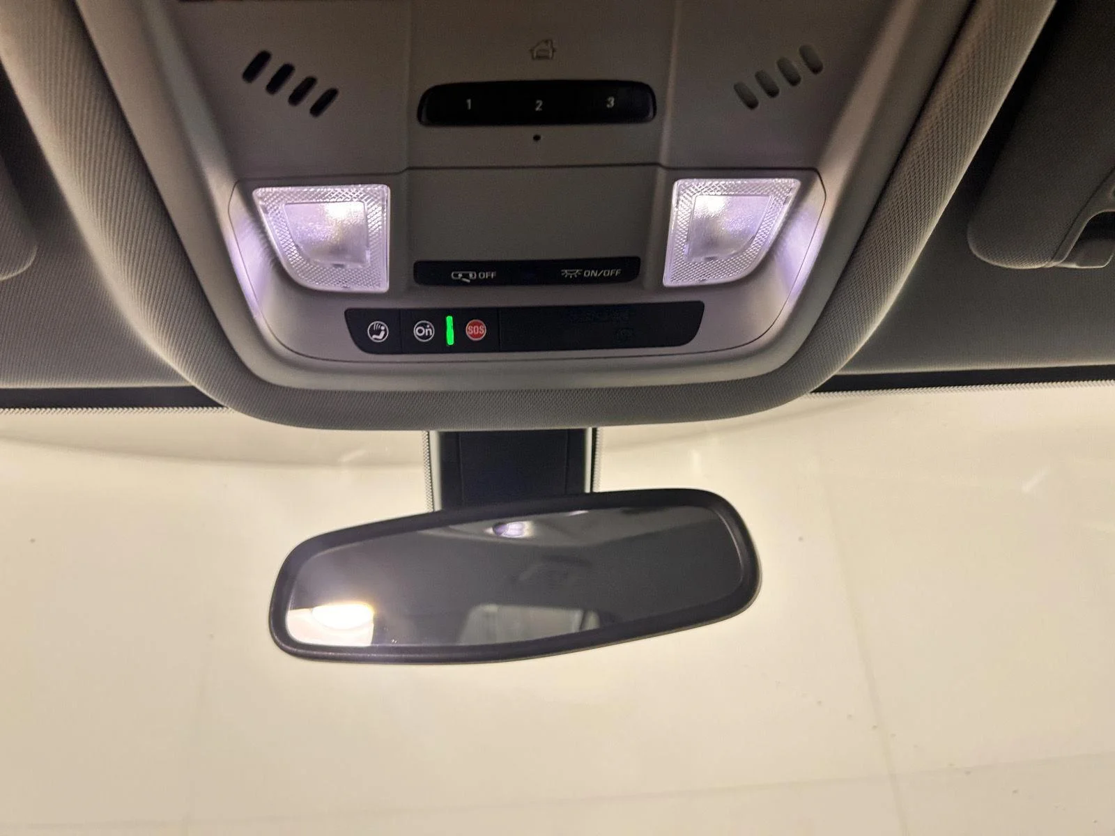 Used 2018 Summit White GMC SLT image 24