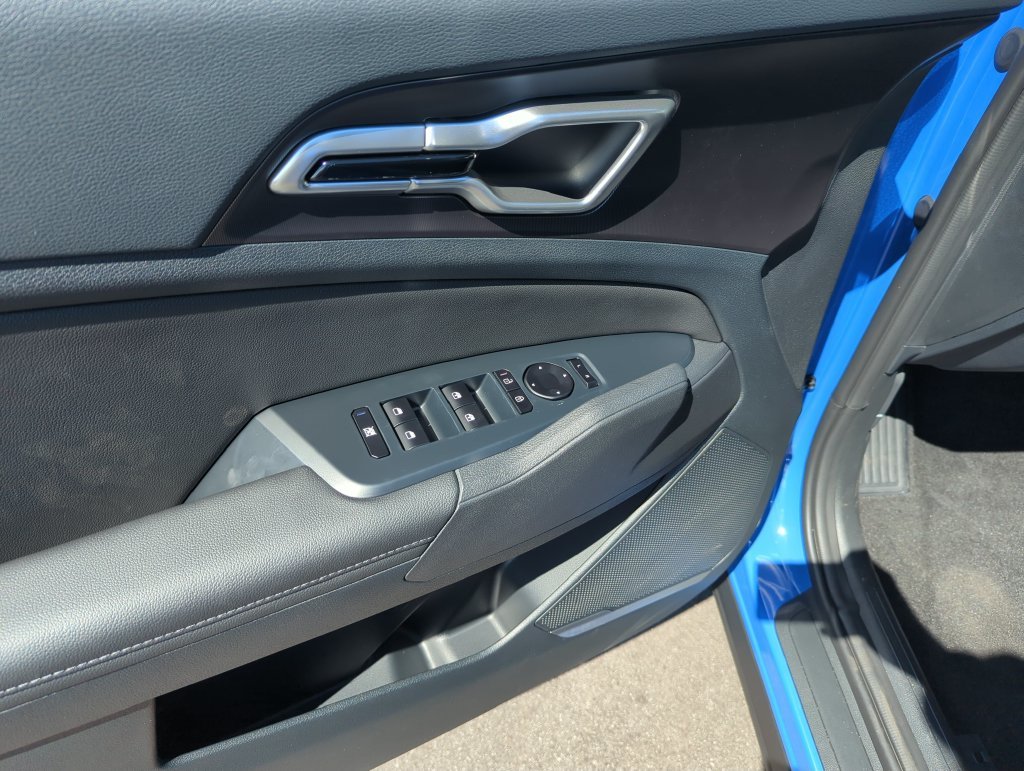 New 2027 Nebular Blue Kia EX image 19