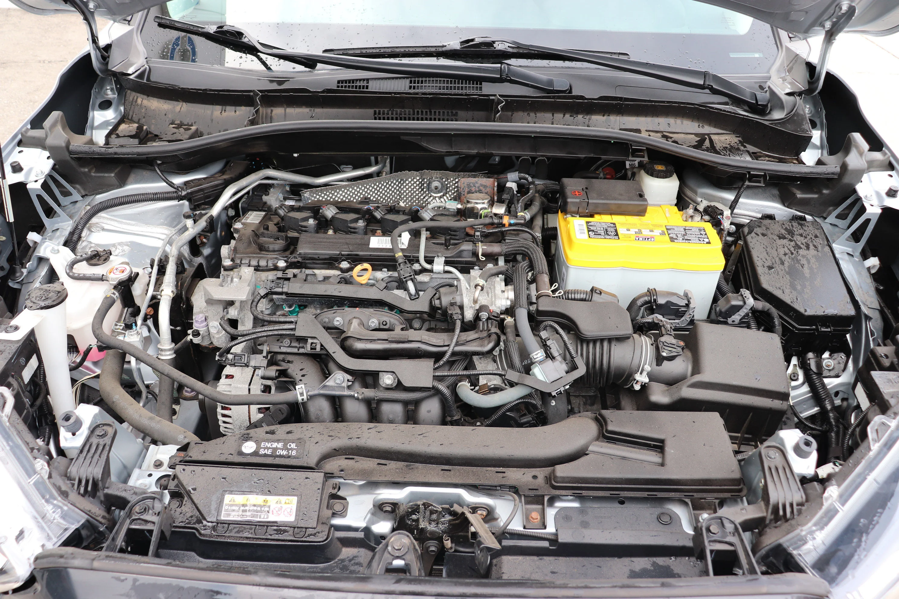 Used 2022 Silver Toyota LE image 8
