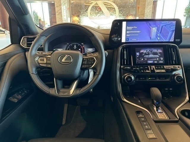 New 2026 Eminent White Pearl Lexus LX 700h LUXURY image 21