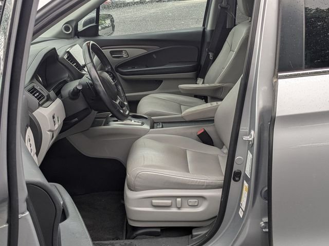 Used 2021 Lunar Silver Metallic Honda Special Edition image 13