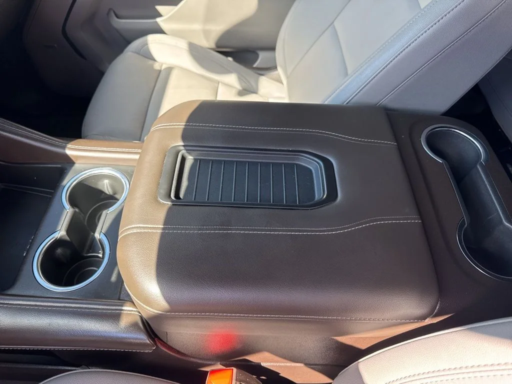 Used 2023 Red Chevrolet Z71 image 54