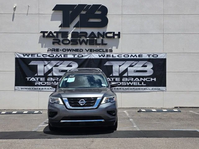 Used 2020 Gray Nissan S image 3