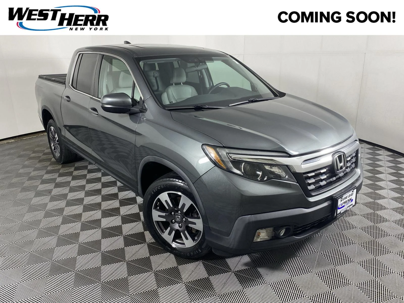 Used 2019 Forest Mist Metallic Honda RTL image 1