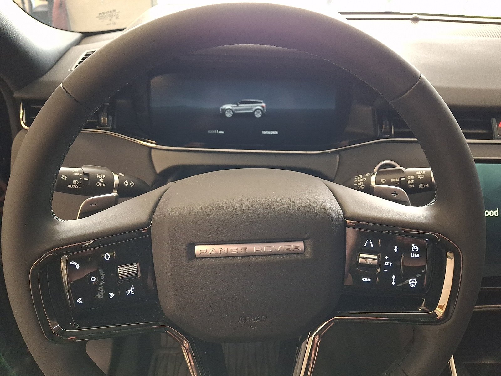 New 2026 Santorini Black Land Rover Hoxton Edition image 11