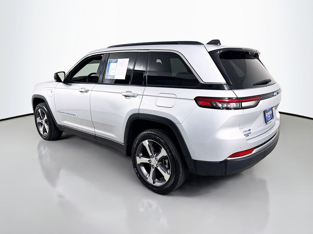 Used 2024 Silver Zynith Jeep 4xe image 11