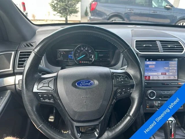 Used 2017 Magnetic Metallic Ford XLT image 18