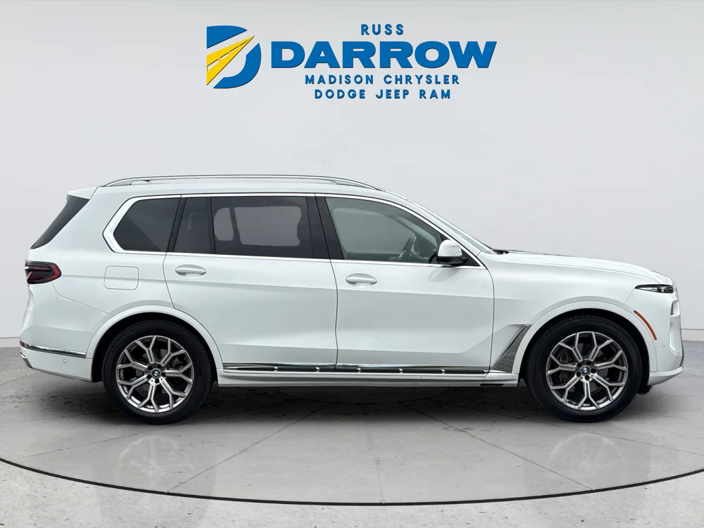 Used 2026 White BMW xDrive40i image 6