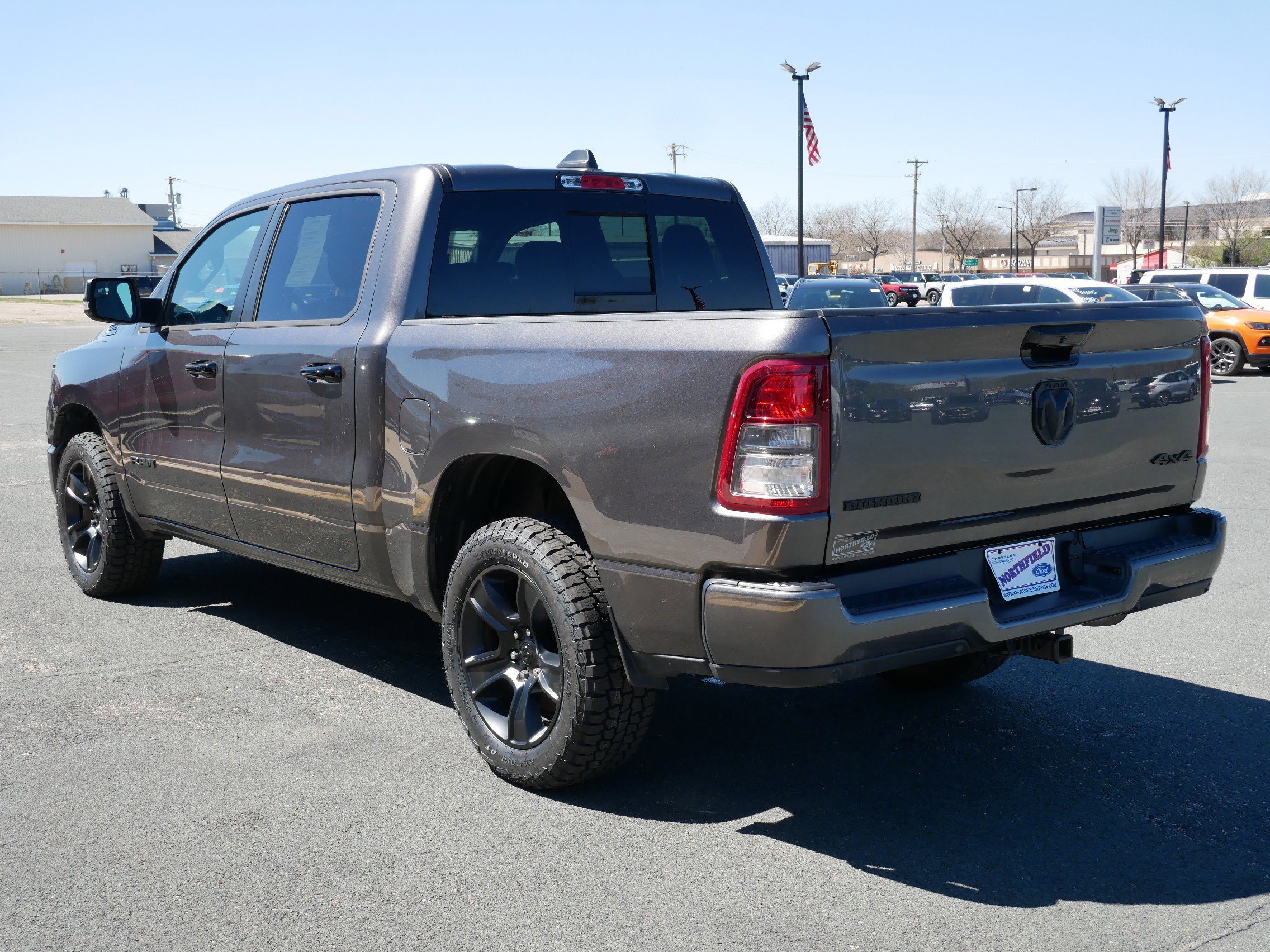 View vehicle photo 6