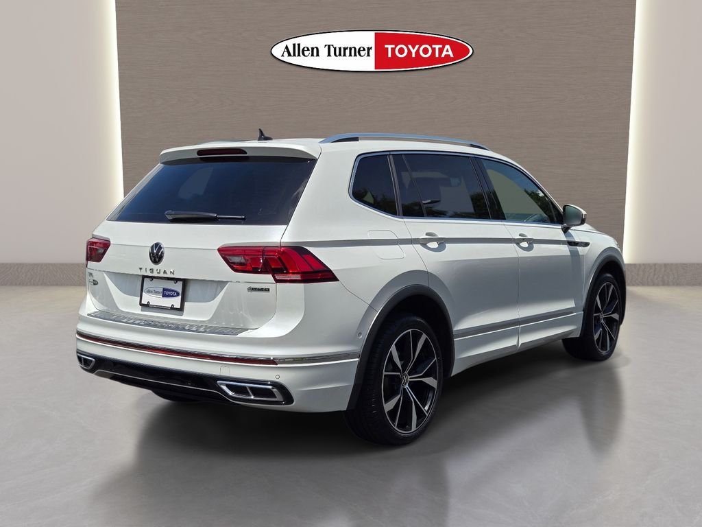 Used 2024 White Volkswagen 2.0T SEL R-Line image 6