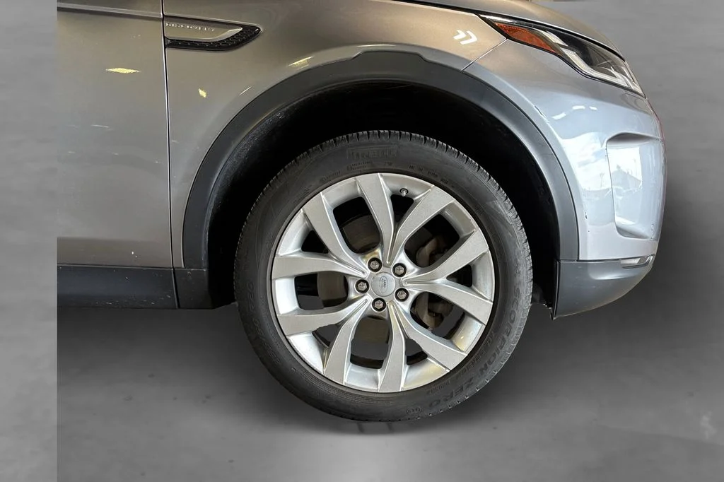 Used 2020 Eiger Grey Land Rover SE image 19
