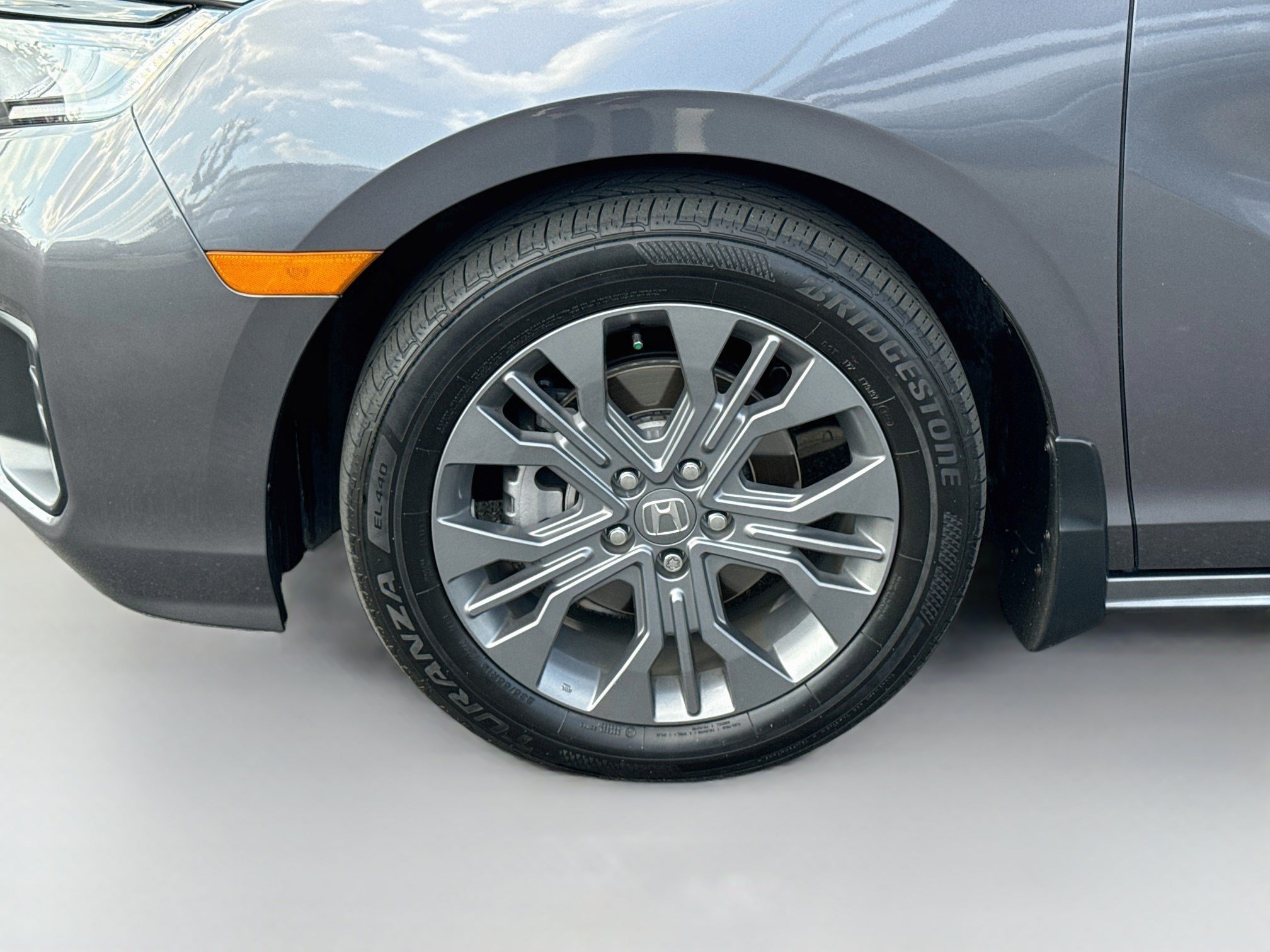Used 2026 Modern Steel Metallic Honda Touring image 34