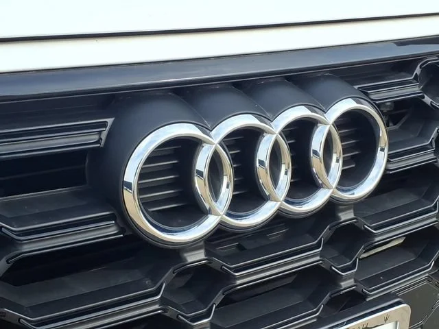 Used 2025  Audi S line Premium image 26