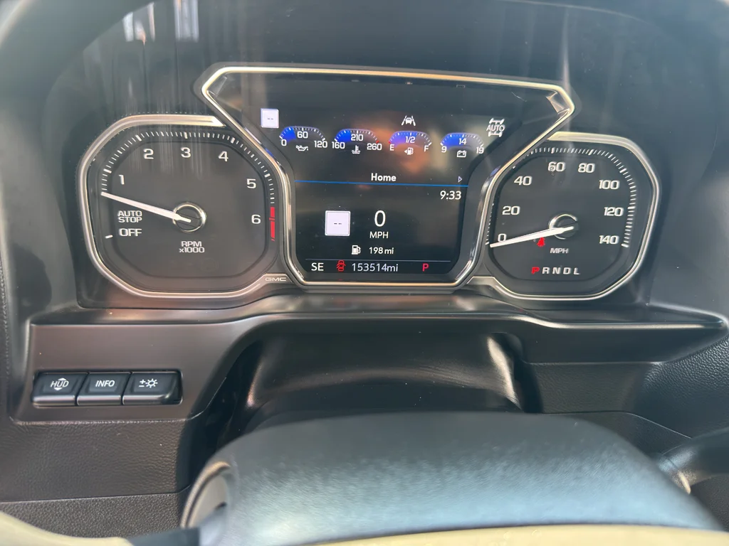 Used 2020 Onyx Black GMC AT4 image 19