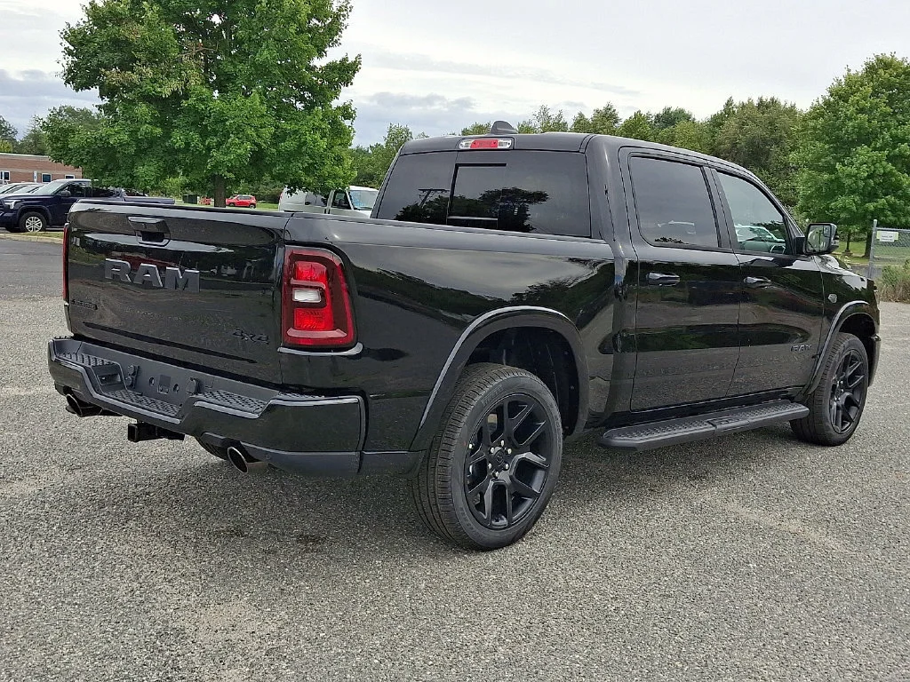 New 2027 Diamond Black Crystal Pearl-Coat Exterior Paint RAM Laramie image 8